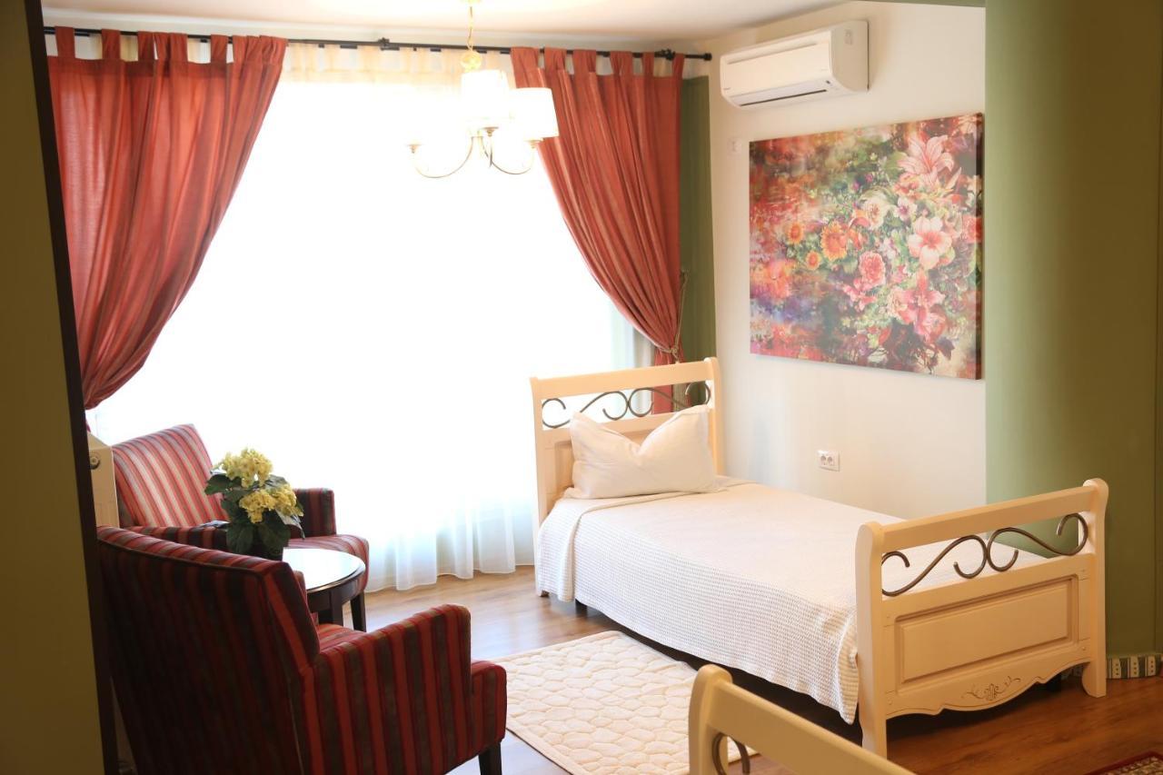 Boutique Vila White Duchess Năvodari Zewnętrze zdjęcie